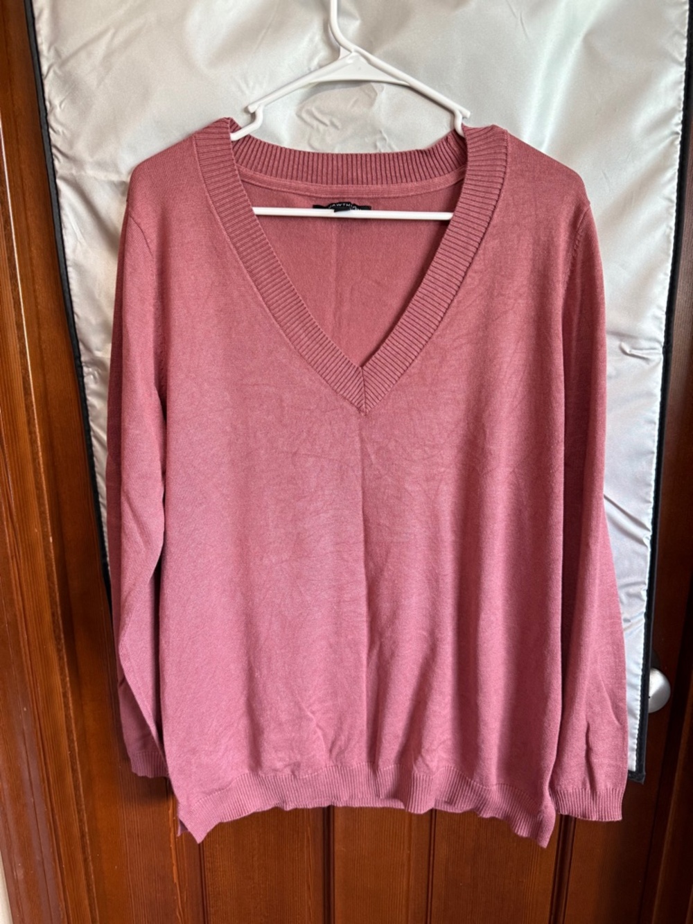 Women's Hawthorne Pink Sweater.  Size XL.